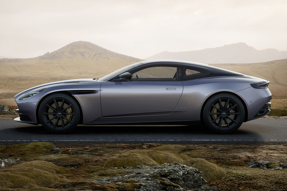 DB11 V8