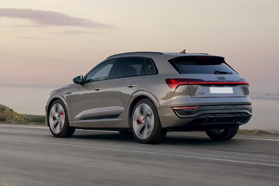 Q8 e-tron 55 Quattro