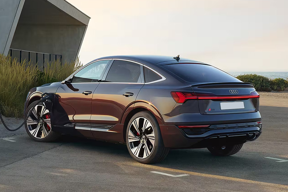 Q8 Sportback e-tron 55 Quattro