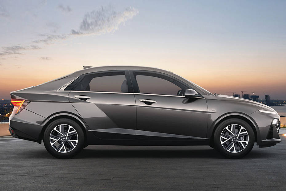 Verna 2023-2026 S iV