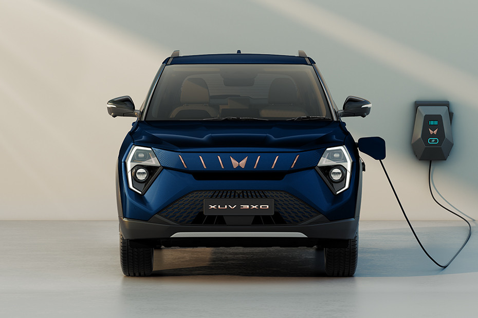 XUV 3XO EV AX5