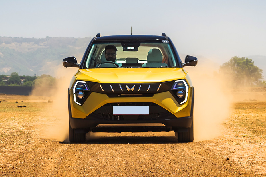 XUV 3XO MX1