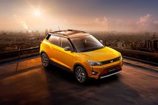 XUV300