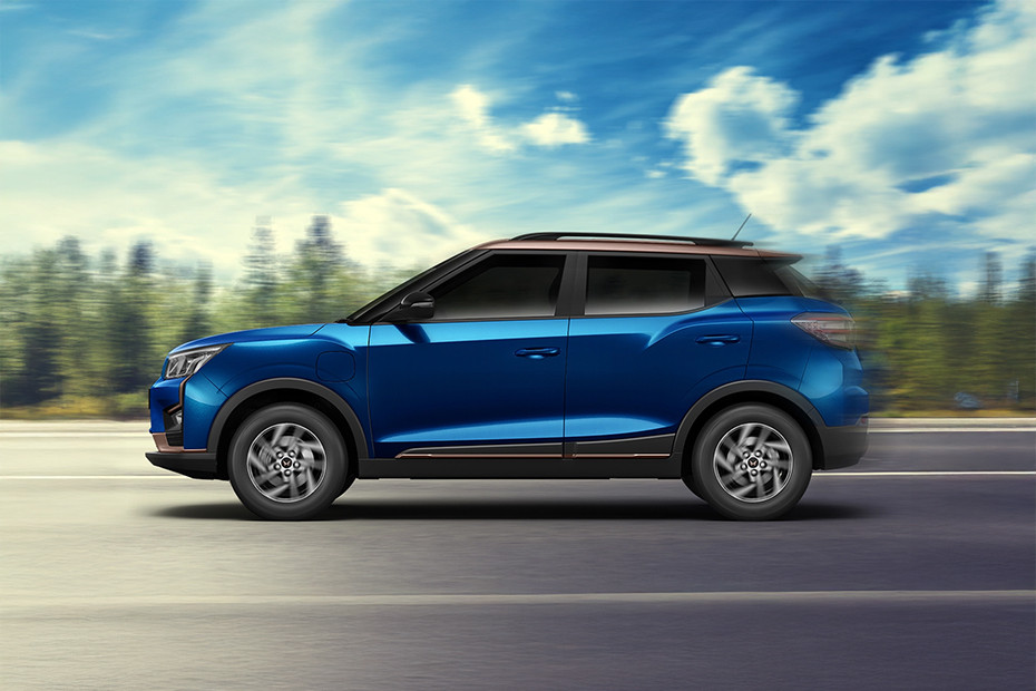 XUV400 EV EL Pro DT