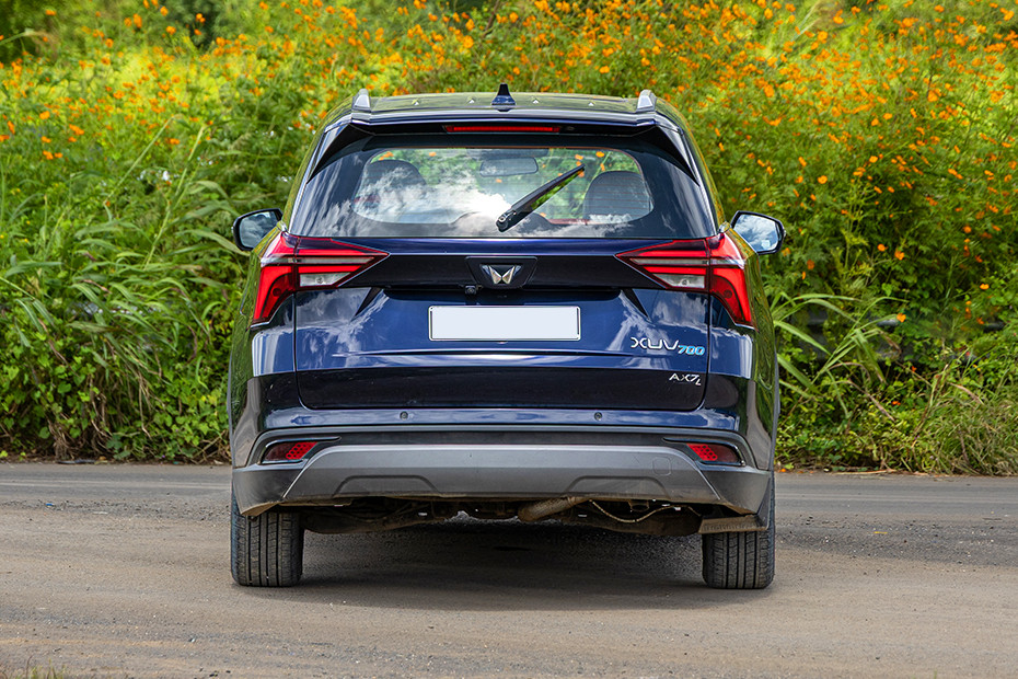 XUV700 MX 7Str