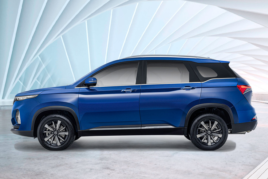 MG Hector Plus Sharp Hybrid M