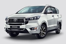 Innova Crysta 2.4 VX 7St